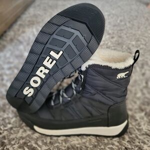 Sorel Whitney Girls Size 3 Winter Boots, Excellent Condition